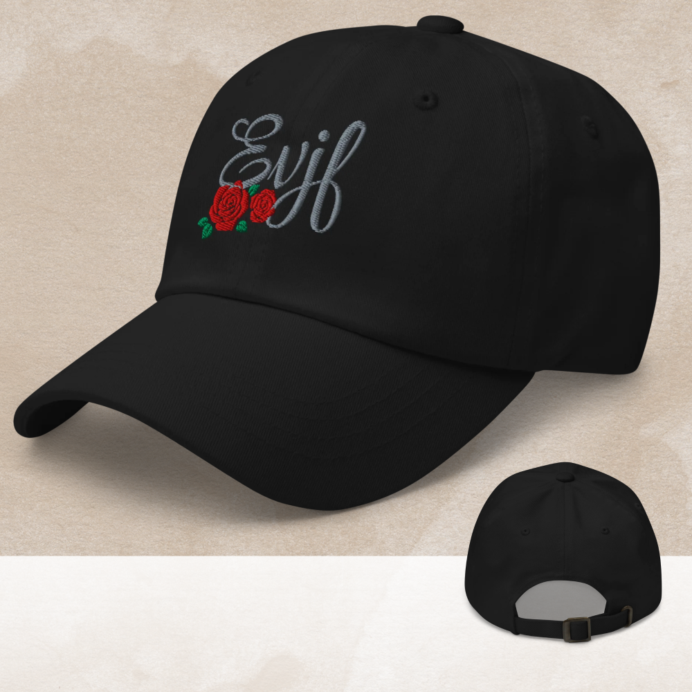 casquette evjf noire avec fermeture reglable et design brode floral vue de cote et arriere