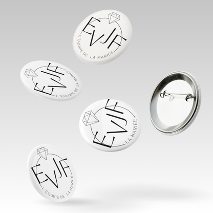 Badges EVJF élégants pour équipe de la mariée, parfaits pour un look coordonné lors de votre enterrement de vie de jeune fille.