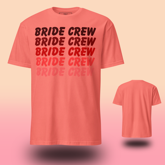 crew bride shirt, t shirt crew bride, tee shirt EVJF, t shirt equipe mariée, bridesmaid shirt, bachelorette shirt, crew bride outfit, t shirt mariage copines, EVJF vetement, wedding party shirt, team bride alternative, tee shirt demoiselle honneur, bachelorette party tee, t shirt fete entre amies