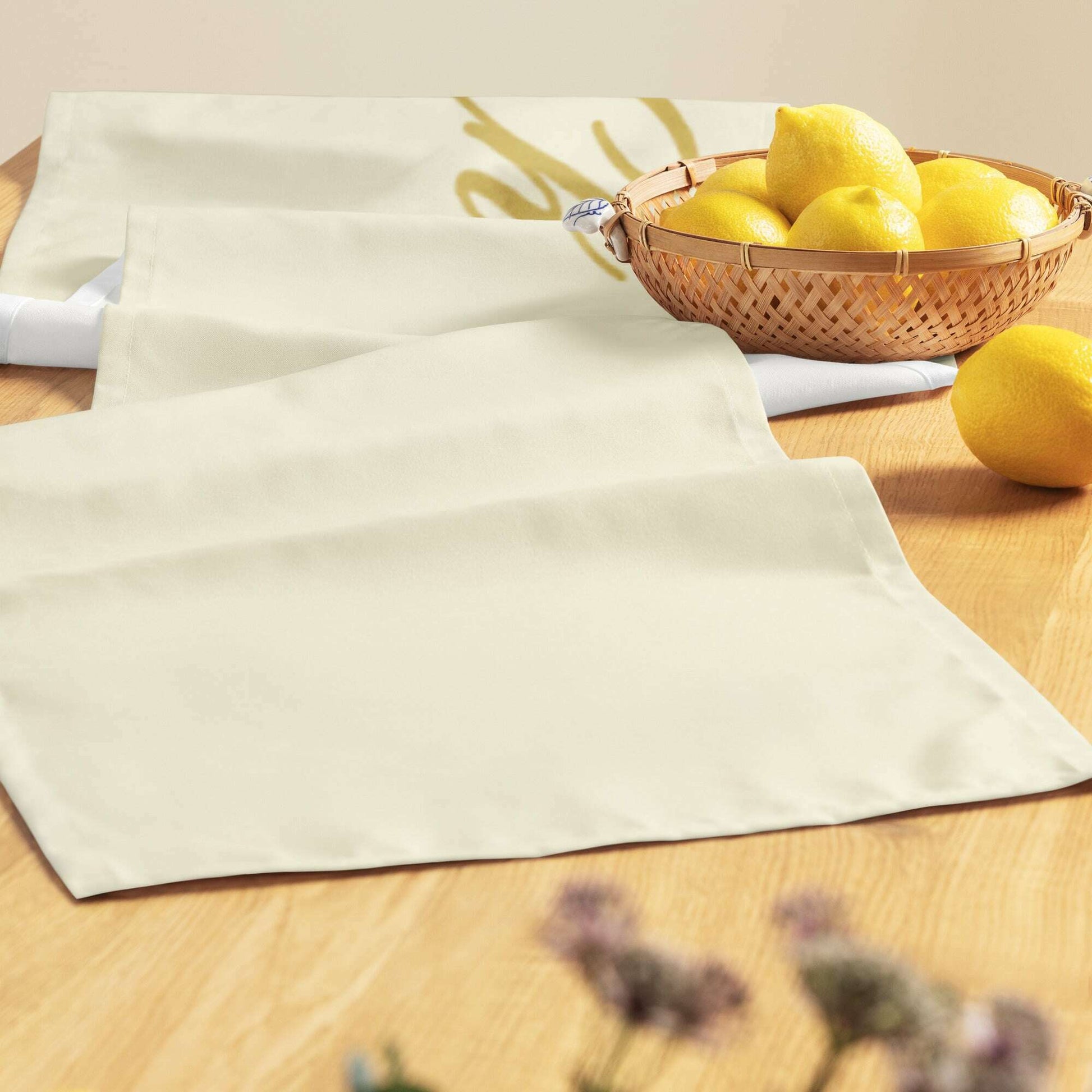 chemin-de-table-blanc-“champagne-mood”-–-collection-white-gold-–-229-cmchemin-de-tableparty-promise-35032610