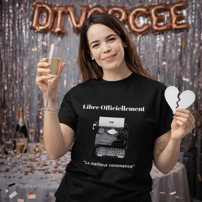 T-shirt_Femme_F_te_de_Divorce_Libre_Officiellement_Look_Chic_et_Festif