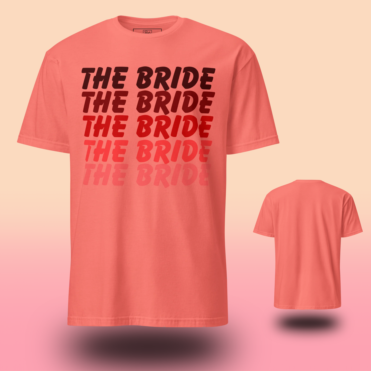 T-shirt EVJF The Bride corail avec texte répété pour la future mariée, vue avant et arrière