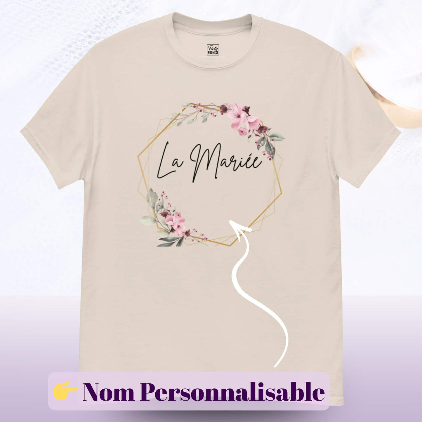 T shirt La mariee avec design floral boheme et zone prenom personnalisable ideal pour EVJF fete mariage et tenue future mariee — beige