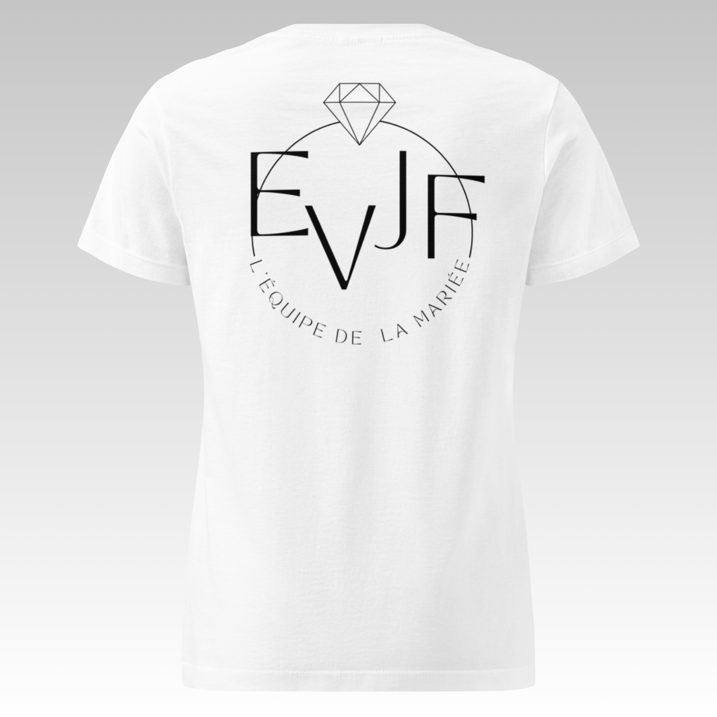 Tee-shirt EVJF blanc avec motif L’équipe de la mariée imprimé sur la face avant.