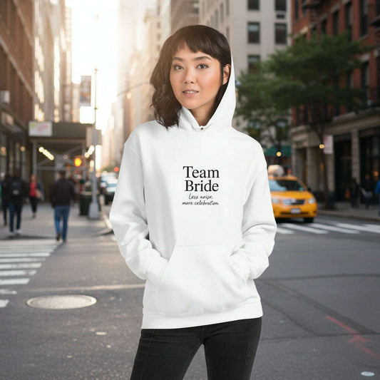 sweat-à-capuche-blanc-“team-bride-–-less-noise-more-celebration”-–-collection-minimaliste-–-s-à-5xlsweet-à-capucheparty-promise-35032402