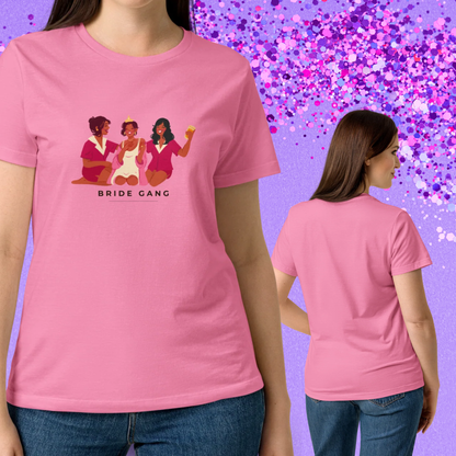 Presentation face et dos du t-shirt rose bride gang ideal pour une tenue de groupe team mariee assortie